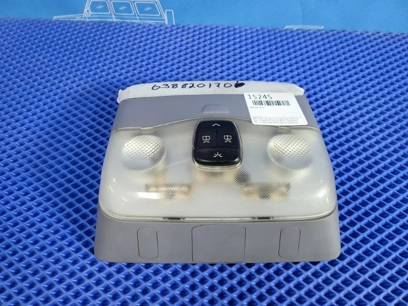 Плафон подсветки салона Mercedes-Benz Vito W638