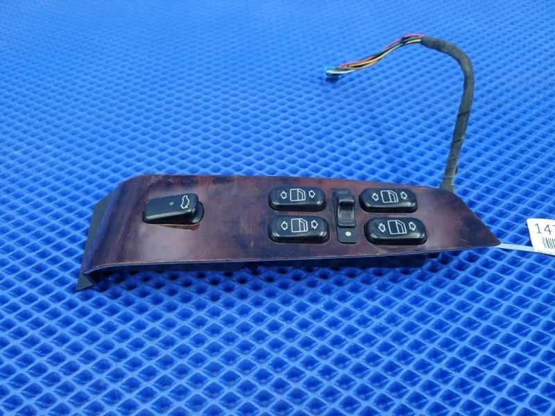 Блок управления стеклоподъемниками передний левый