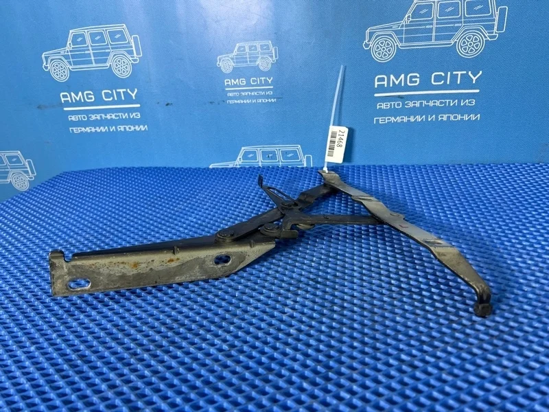 Петля капота левая Mercedes-Benz Vito W638 M104900