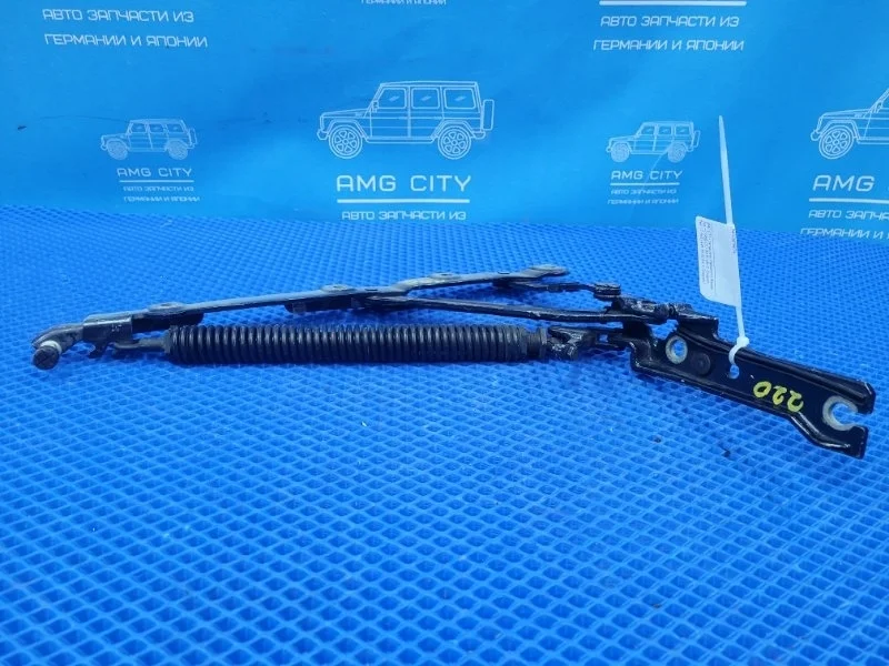 Петля крышки багажника задняя правая Mercedes-Benz