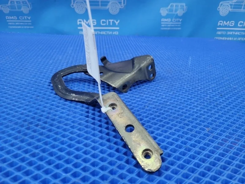 Петля капота правая Mercedes-Benz Viano W639