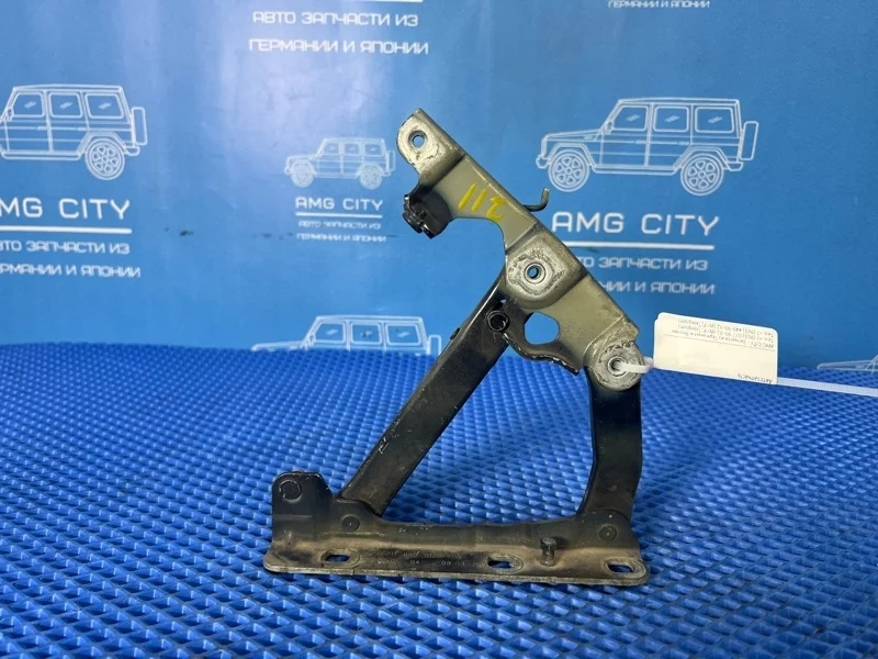 Петля капота левая Mercedes-Benz E-class W211