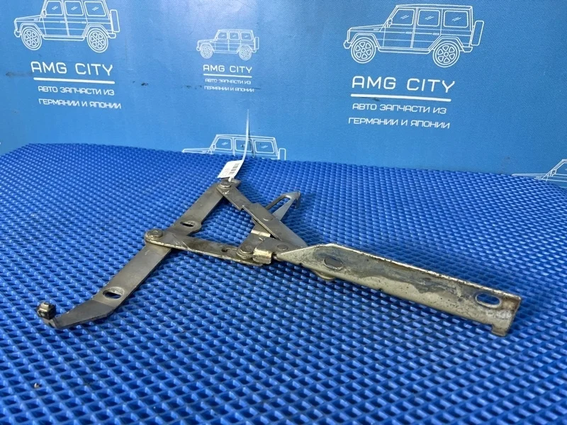 Петля капота левая Mercedes-Benz Vito W638 M104900