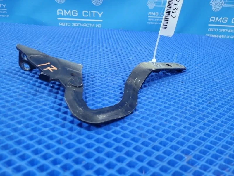 Петля капота правая Mercedes-Benz Viano W639