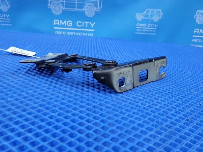 Петля капота левая Mercedes-Benz R-class W251