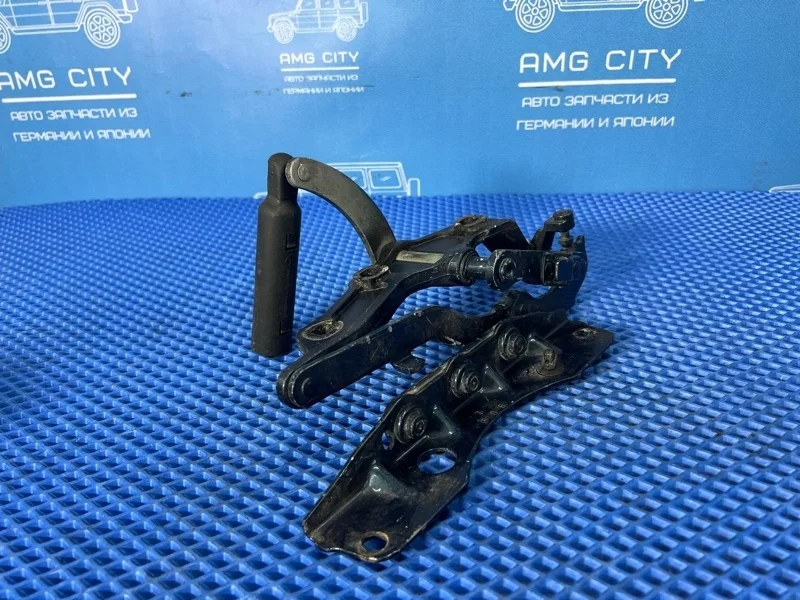 Петля капота левая Mercedes-Benz S-class W221