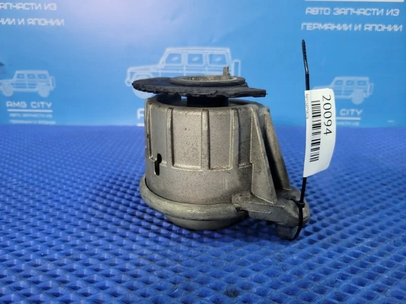 Опора двигателя Mercedes-Benz C-class W204 М271860