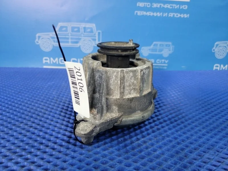 Опора двигателя Mercedes-Benz C-class W204 М271860