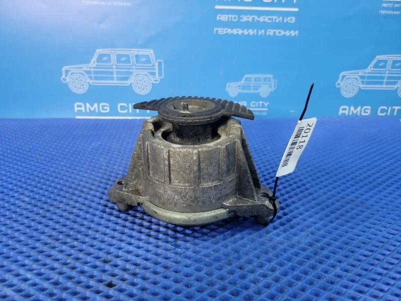 Опора двигателя Mercedes-Benz C-class W204 М271860