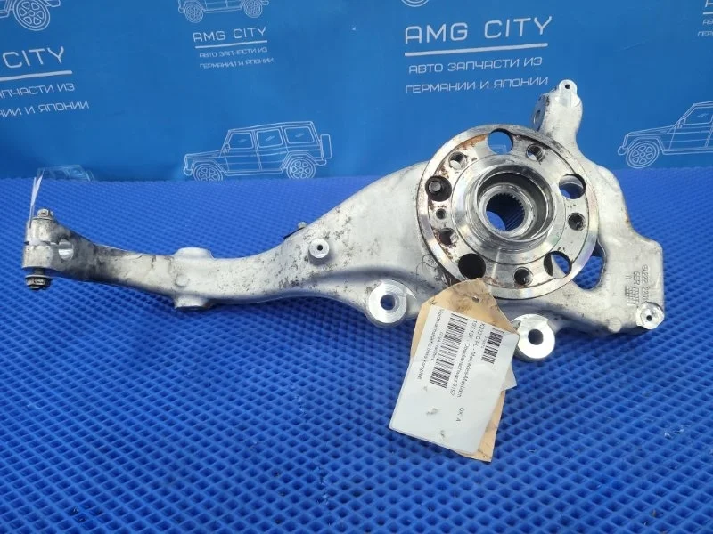 Кулак поворотный передний правый Mercedes-Benz