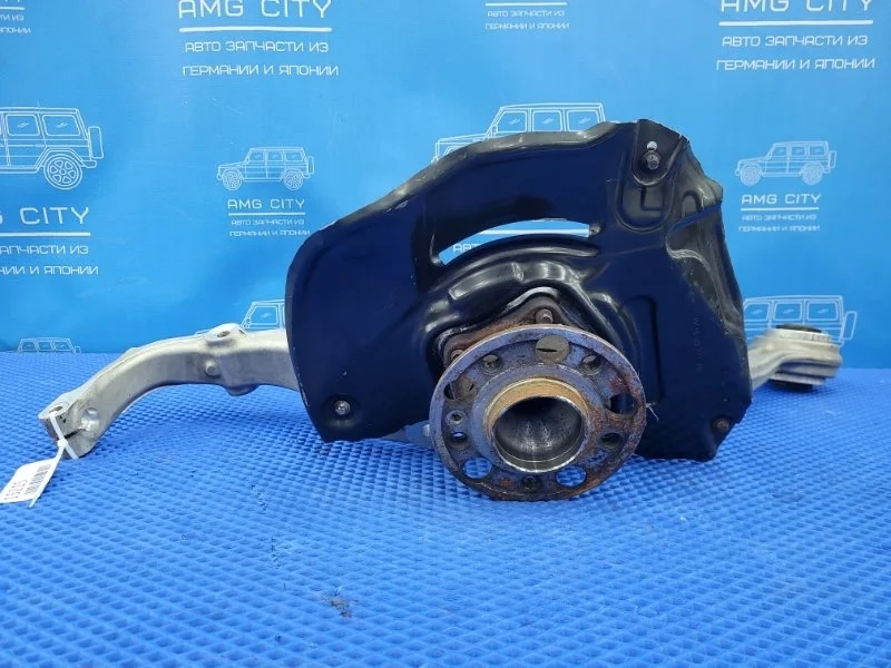 Кулак поворотный передний правый Mercedes-Benz