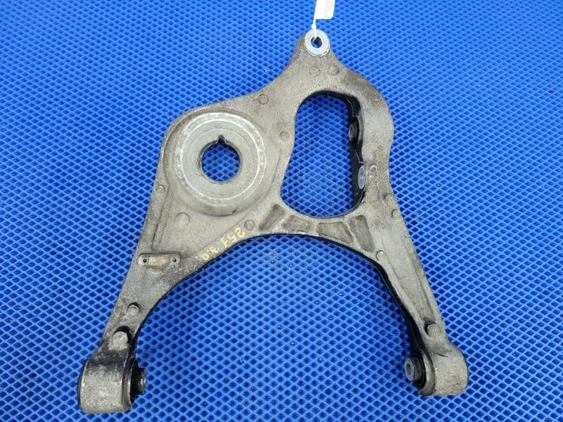 Рычаг подвески нижний задний правый Mercedes-Benz