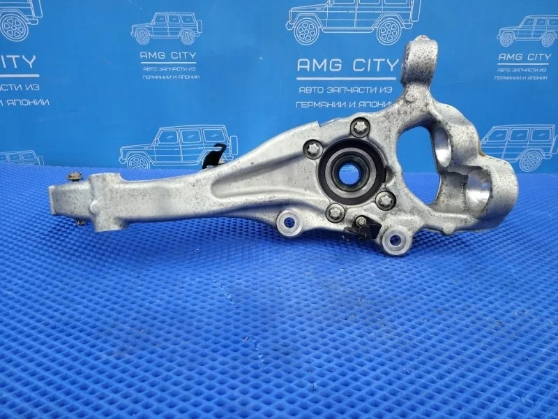Кулак поворотный передний левый Mercedes-Benz