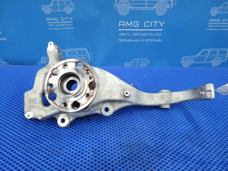 Кулак поворотный передний левый Mercedes-Benz