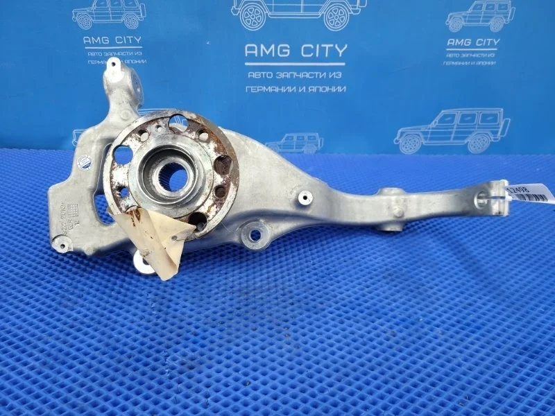 Кулак поворотный передний левый Mercedes-Benz