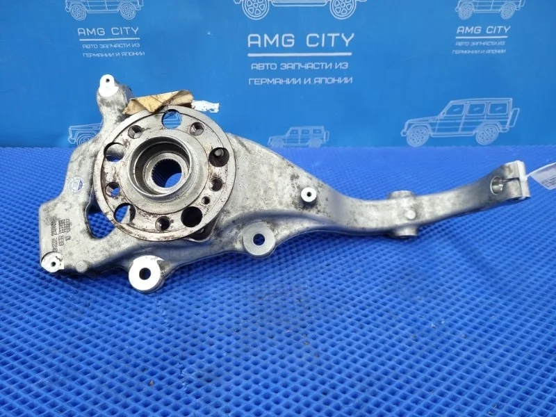 Кулак поворотный передний левый Mercedes-Benz