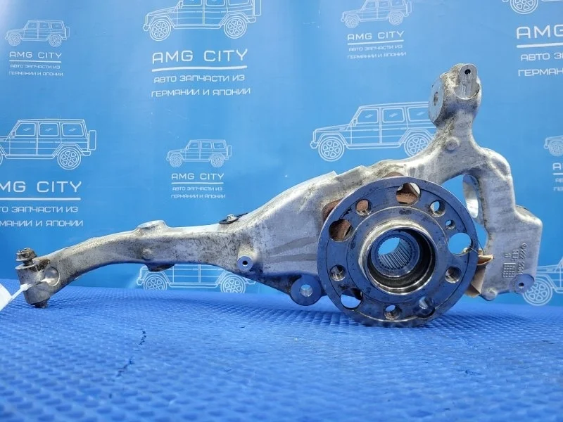 Кулак поворотный передний правый Mercedes-Benz