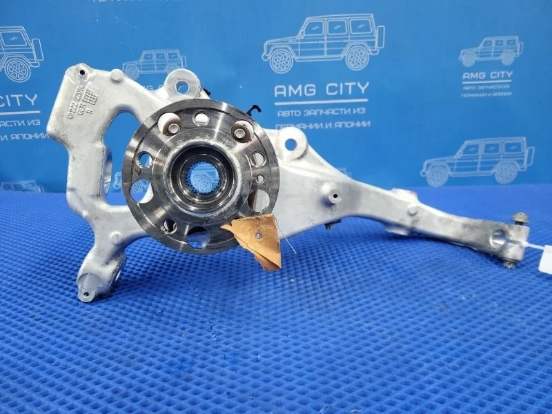 Кулак поворотный передний правый Mercedes-Benz