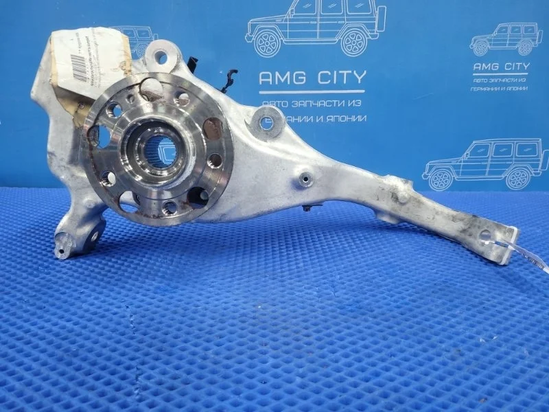 Кулак поворотный передний правый Mercedes-Benz