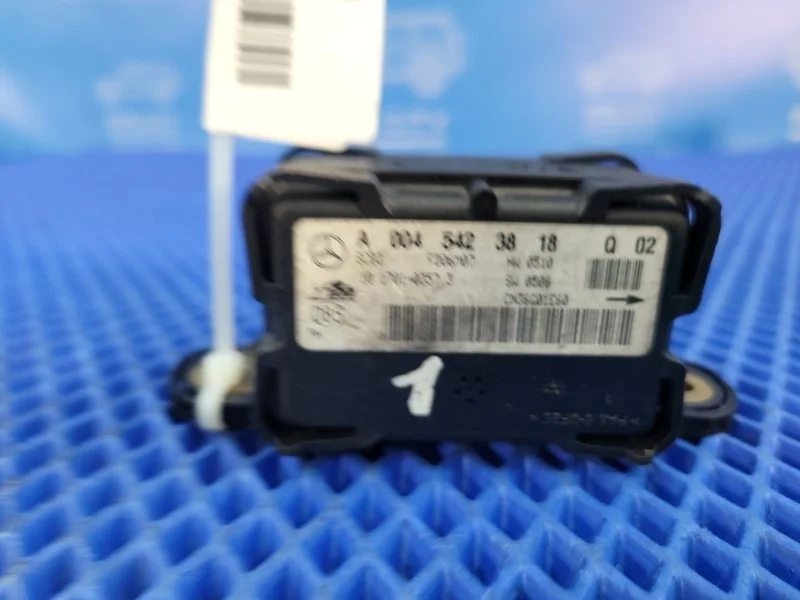 Датчик ускорения Mercedes-Benz GL-class X164 М273