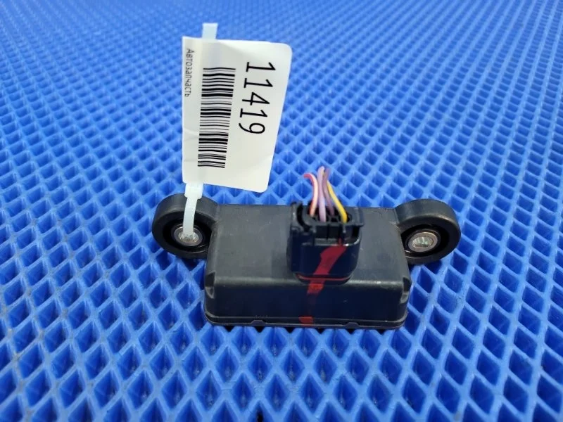 Датчик ускорения Mercedes-Benz GL-class X164 М273