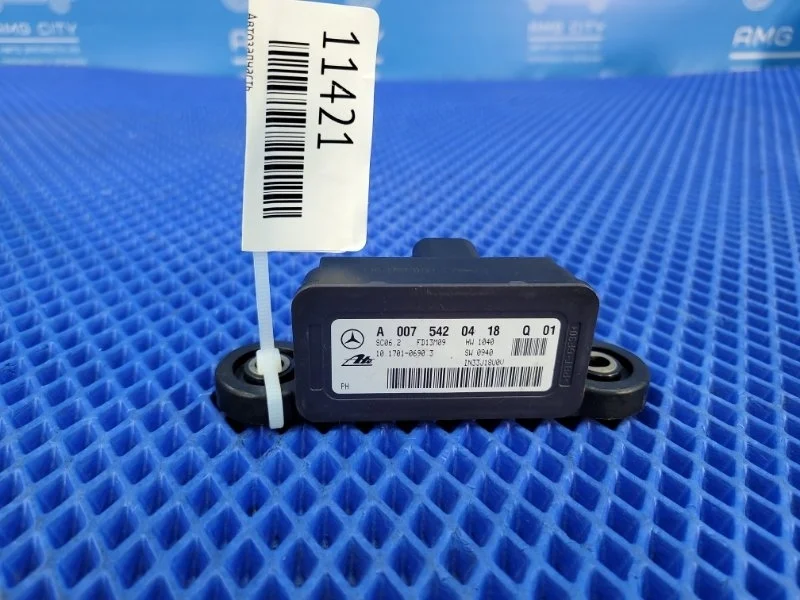 Датчик ускорения Mercedes-Benz GLK-Class X204