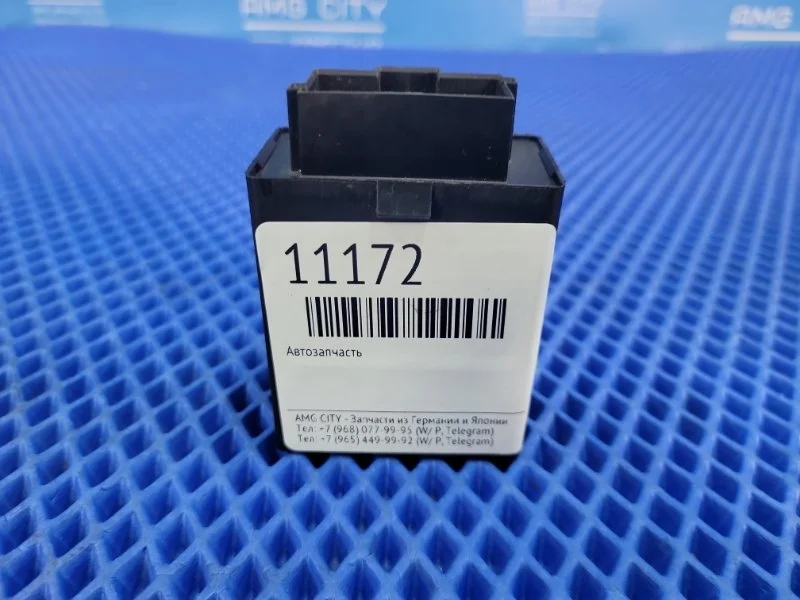 Реле обогрева заднее Mercedes-Benz Vito W638