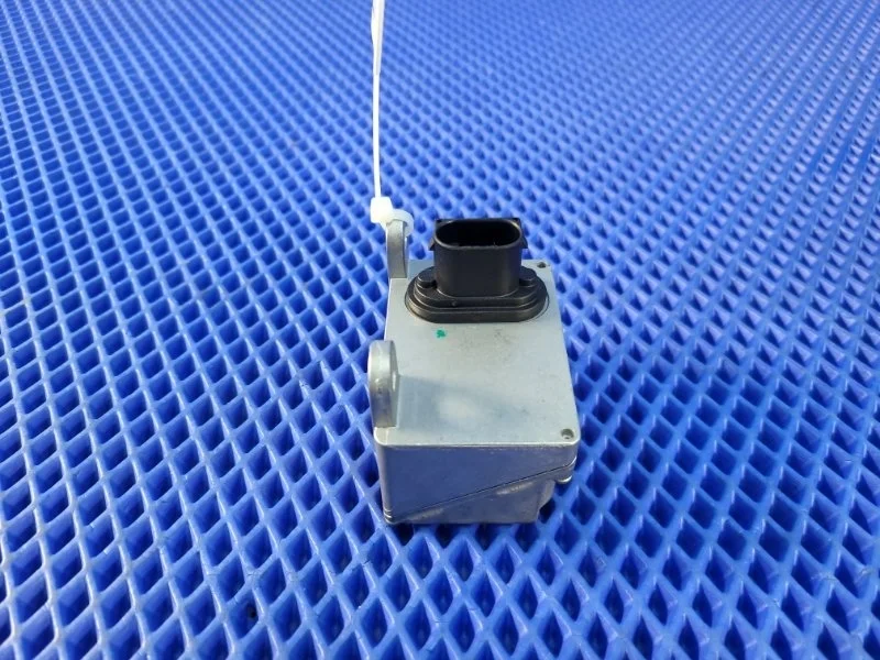 Датчик ускорения Mercedes-Benz M-class W163 M112