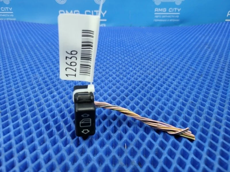 Кнопка стеклоподъемника Mercedes-Benz S-class W140