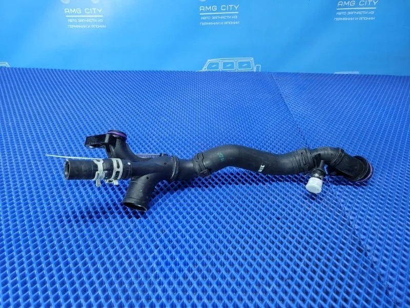 Патрубок системы охлаждения Mercedes-Benz A-class