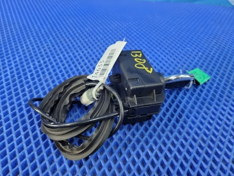 Замок зажигания Mercedes-Benz C-class W204 М271860