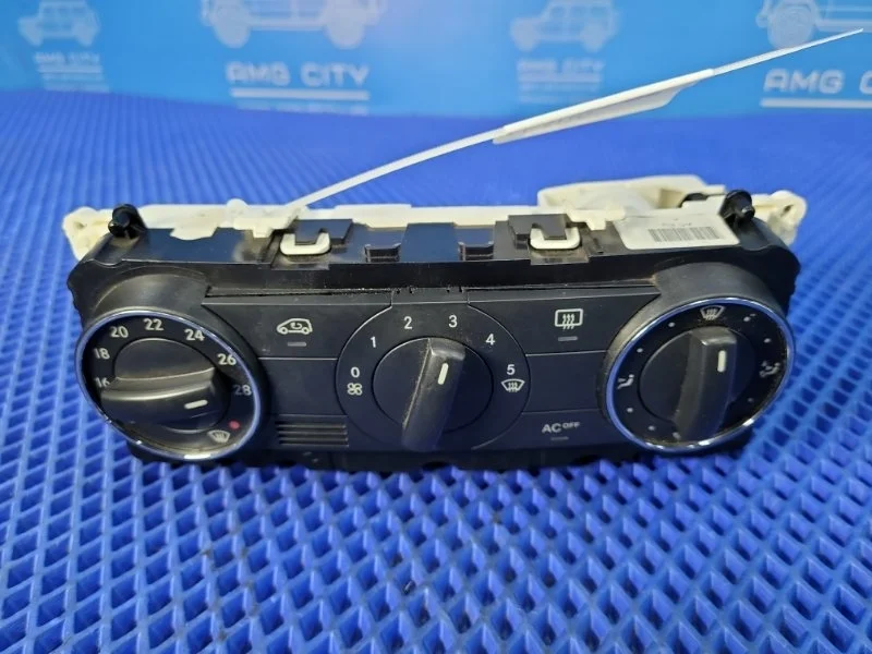 Блок управления климат-контролем Mercedes-Benz