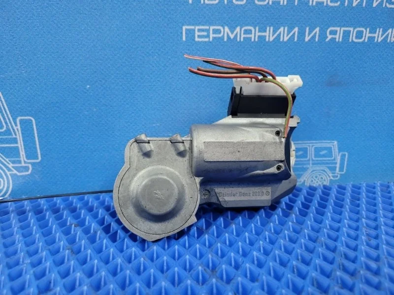 Блокиратор руля Mercedes-Benz Viano W639 M272978