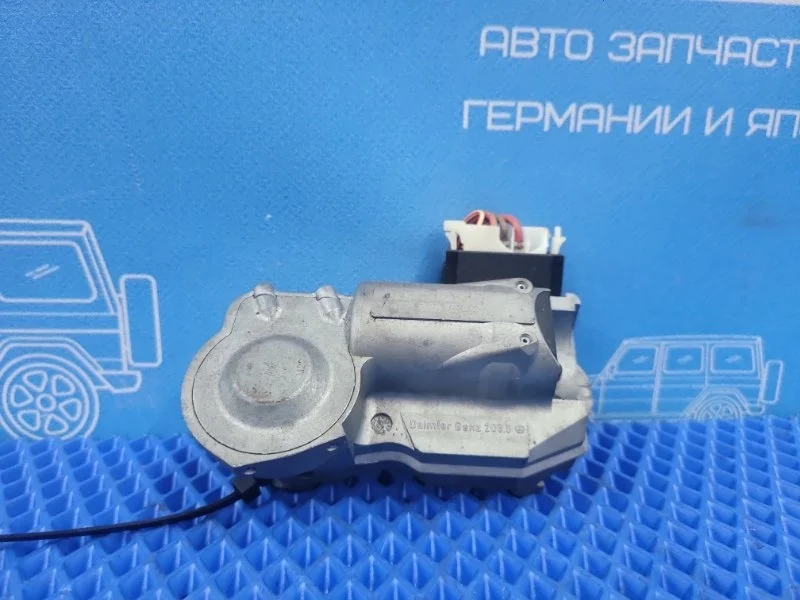 Блокиратор руля Mercedes-Benz Viano W639 M272978