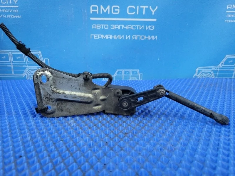 Датчик положения кузова задний Mercedes-Benz