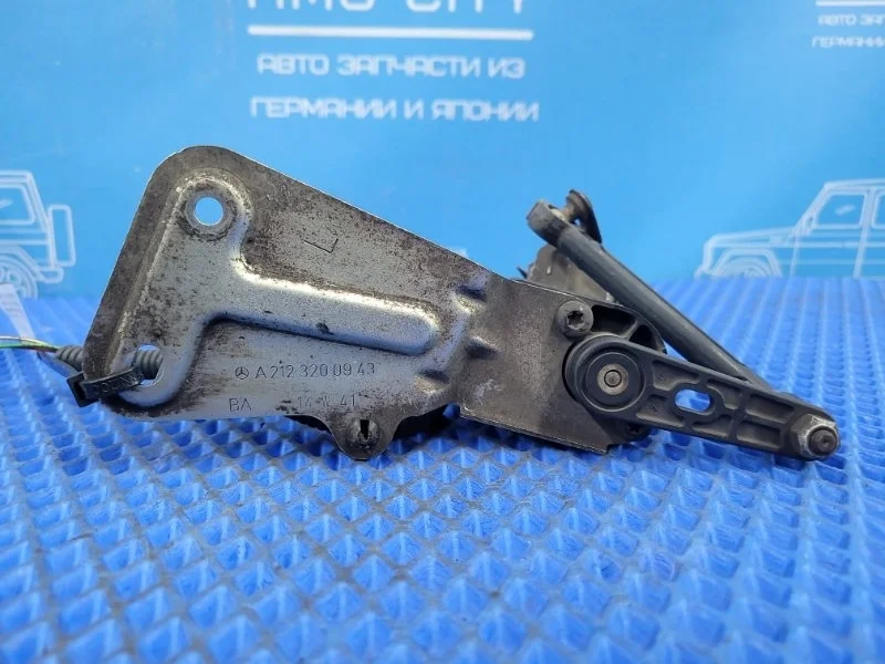 Датчик положения кузова задний Mercedes-Benz