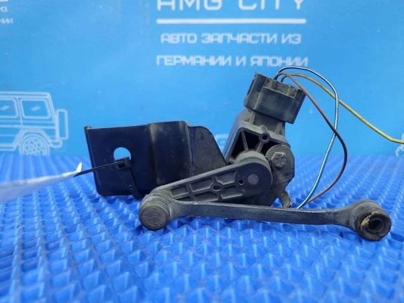 Датчик дорожного просвета Mercedes-Benz E-class