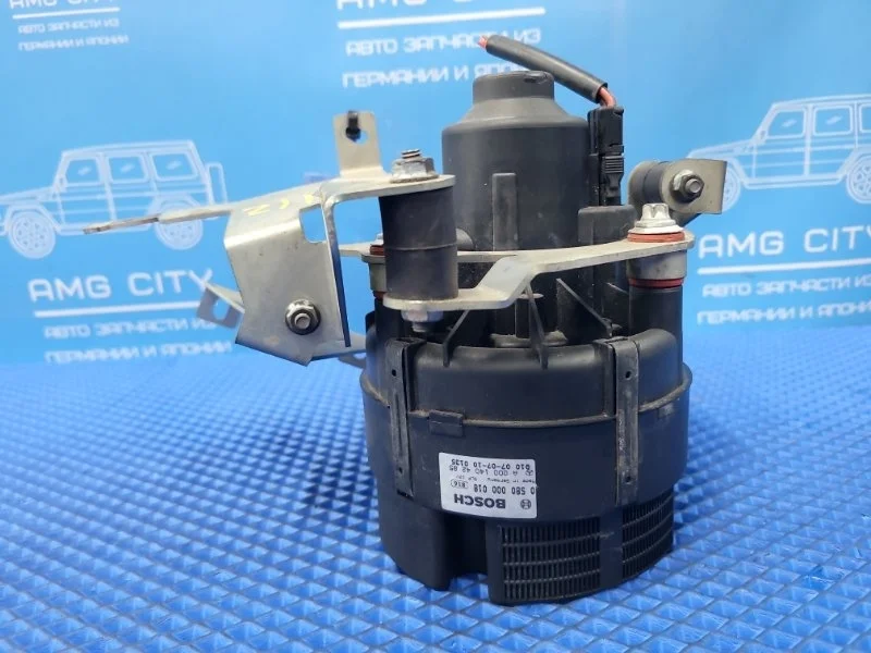 Насос продувки катализатора Mercedes-Benz E-class