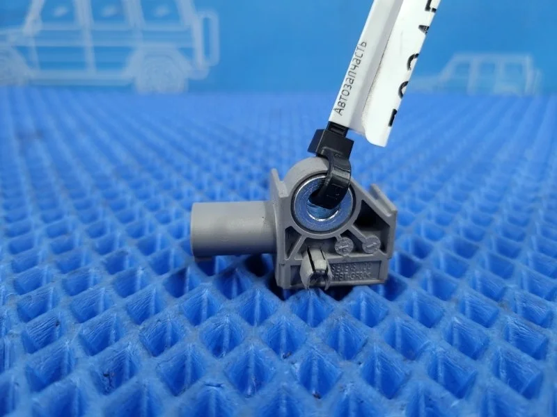 Датчик airbag Mercedes-Benz C-class W204 M271820