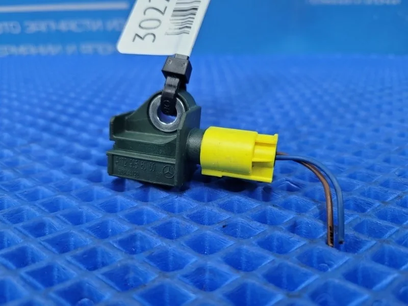 Датчик ускорения Mercedes-Benz E-class W212