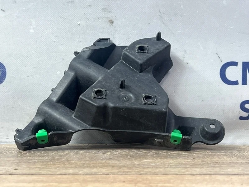 Кронштейн бампера Volvo Xc60 2014-2017 31323758 ХС60 B5254T12, передний левый