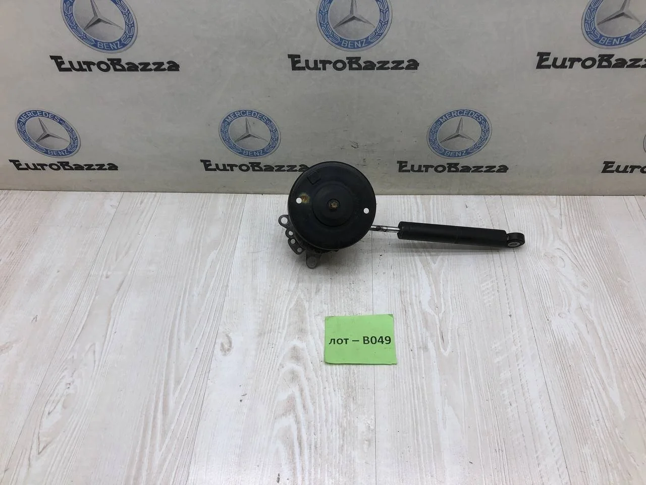Натяжитель ремня Mercedes W210