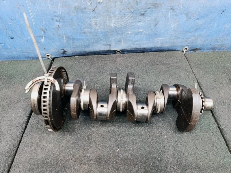 Вал коленчатый Volkswagen Golf 6 2012 06A105021D 1.6 BSE