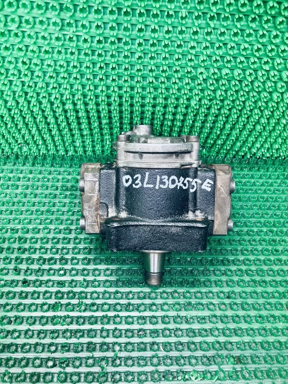 ТНВД для Двигателя 1.6 TDI CAY 03L130755E Golf Mk6 (2008—2012) В наличии