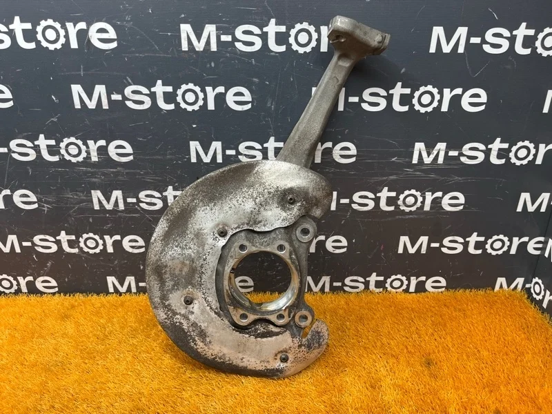 Кулак поворотный Audi A4 2012 4G0407253B B8/8K CDNB, передний левый