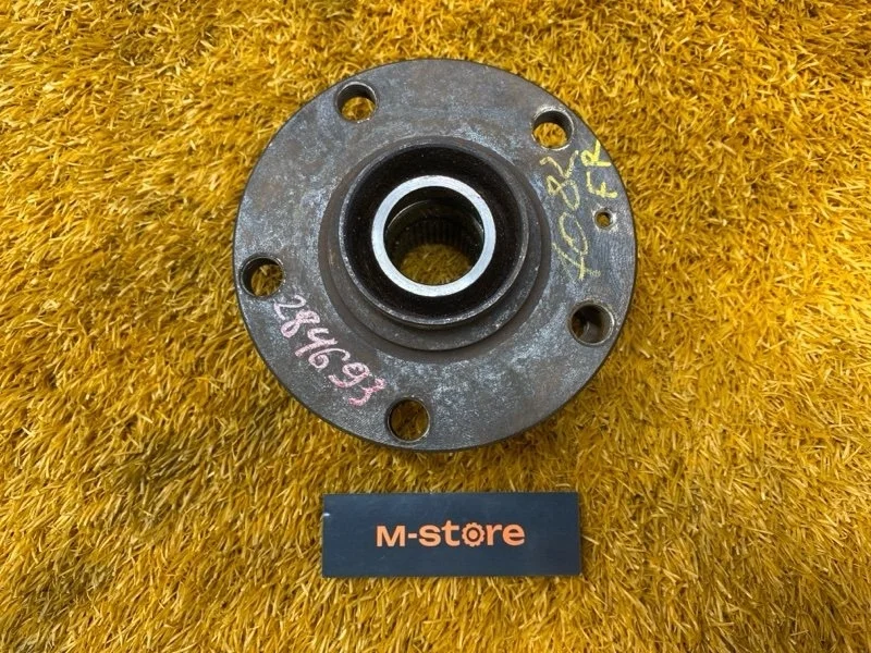 Ступица Audi A4 2006 8E0498625B B7/8E BFB, передняя правая