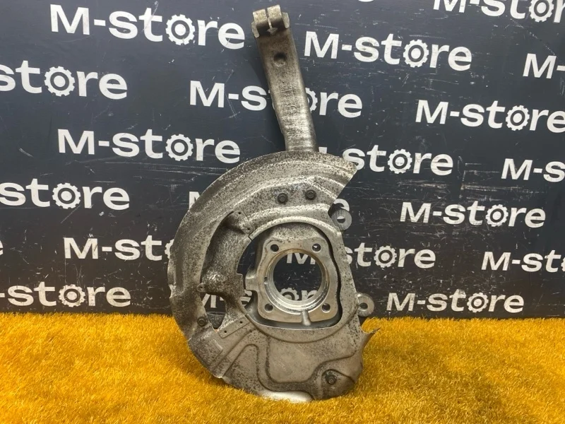 Кулак поворотный Bmw X5 2011 31216869869 E70 N55B30A, передний левый