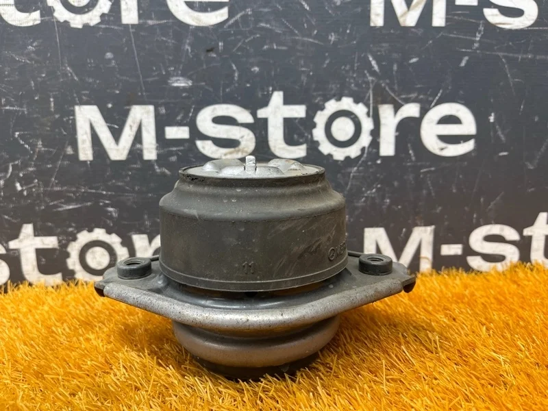 Подушка двигателя Mercedes-Benz M-Class 2006 A2512404417 W164 272.967, правая