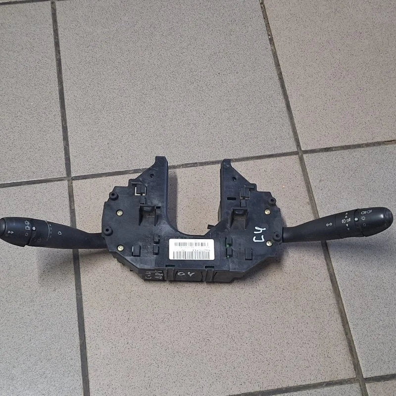 Блок подрулевых переключателей Citroen C4 2004-2014 96627925XT ХЭТЧБЕК