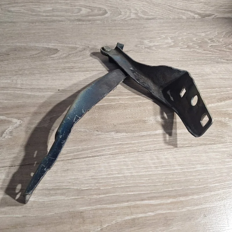 Петля капота Peugeot 308 2007-2015 9656739680, левая